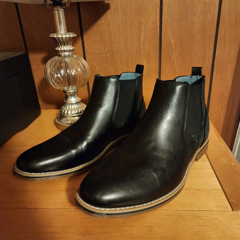 Alpine Swiss Pull Up Ankle Boots